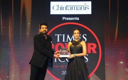 Direct Credit Group’s CEO Yogendra Kumar Wins Excellence in Tailored Financial Solutions at Times Power Icons