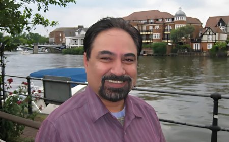 Indian Author and Human Rights Advocate Rajesh Talwar Honoured with the University of Nottingham Alumni Award