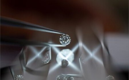 Natural Diamond Council Delivers Facts on the Diamond Market's Trending Topic