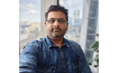 Ashish Sahasrabuddhe’s Hindi Film “SWIPE SWIPE” booked out in Sydney’s Cinema