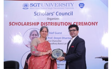 SGT University Hosts Scholarship Distribution Ceremony to Support and Empower Meritorious Students