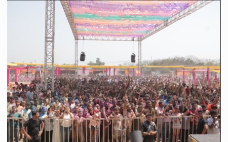 ‘Mudfest’ Celebrated with Great Enthusiasm in Surat on Dhuleti by Triom Club